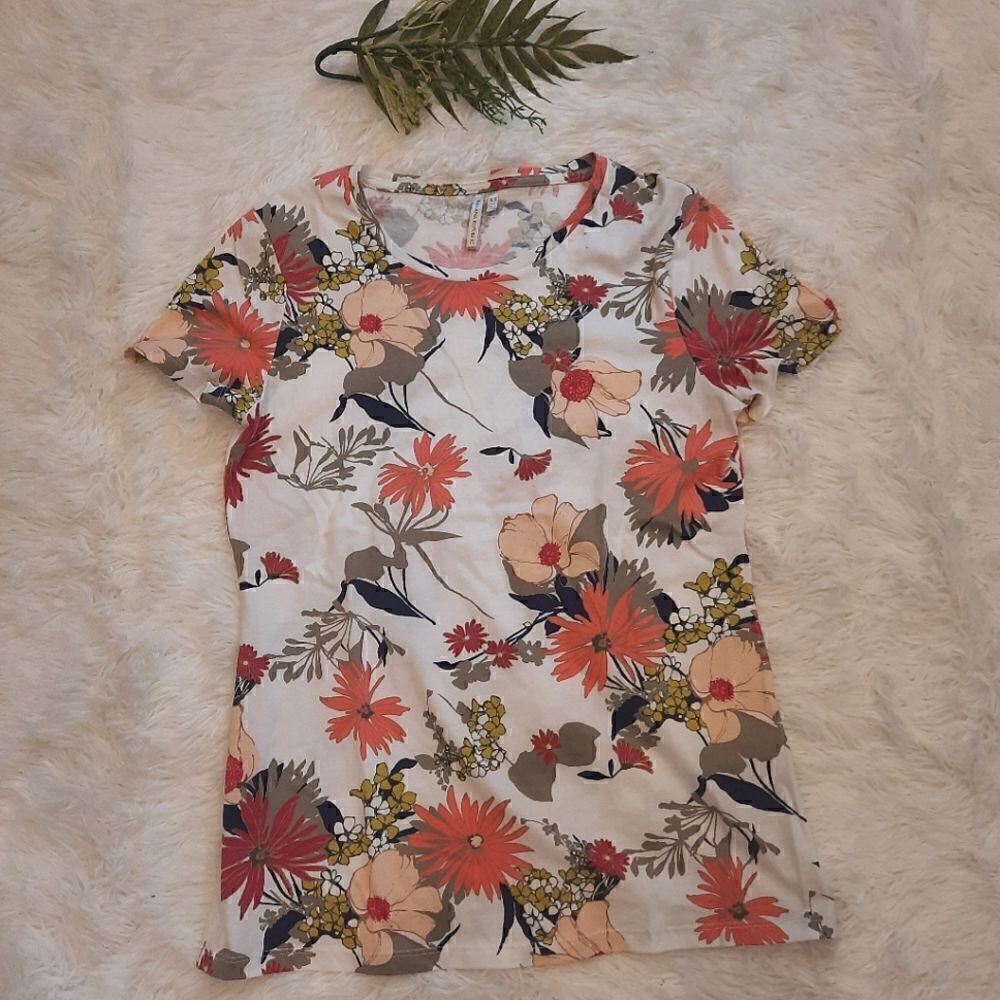 Banana Republic T Shirt Floral Cotton